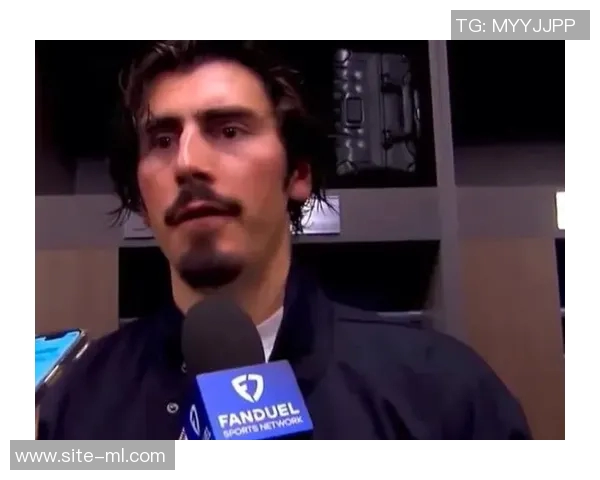 哈克斯称赞拉松为球队活力担当13中9砍下21分表现出色