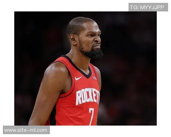 阿门称赞隔扣科内特为生涯最佳扣篮感谢杜兰特的无私掩护支持 阿门称赞隔扣科内特为生涯最佳扣篮感谢杜兰特的无私掩护支持